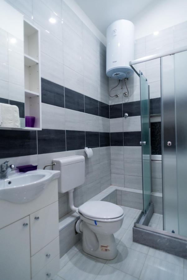 Purple Rooms Mostar Bagian luar foto