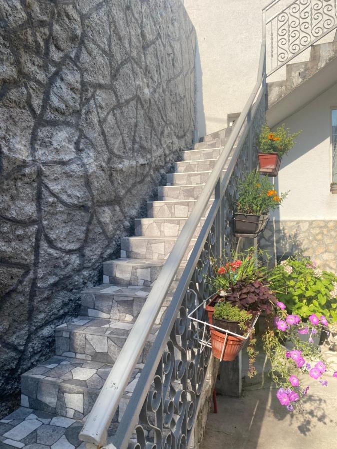 Purple Rooms Mostar Bagian luar foto